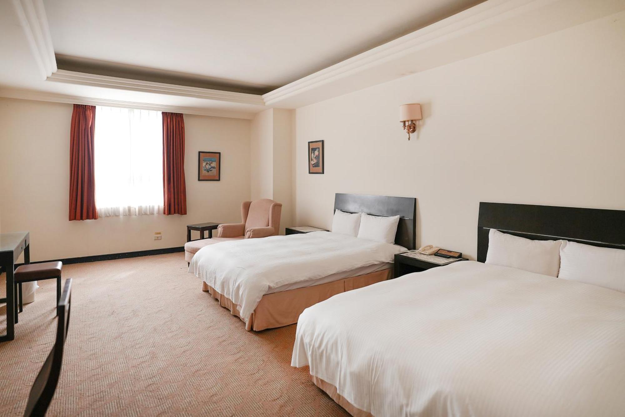 Herkang Hotel Taichung Exterior foto